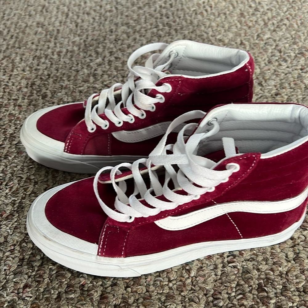 VANS Sk8-Hi in maroon
